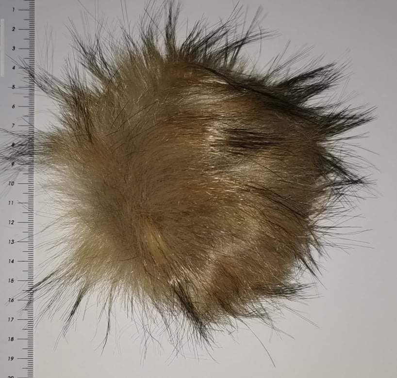 Pompon synthétique de 13 cm sur snap de couleur Naturel